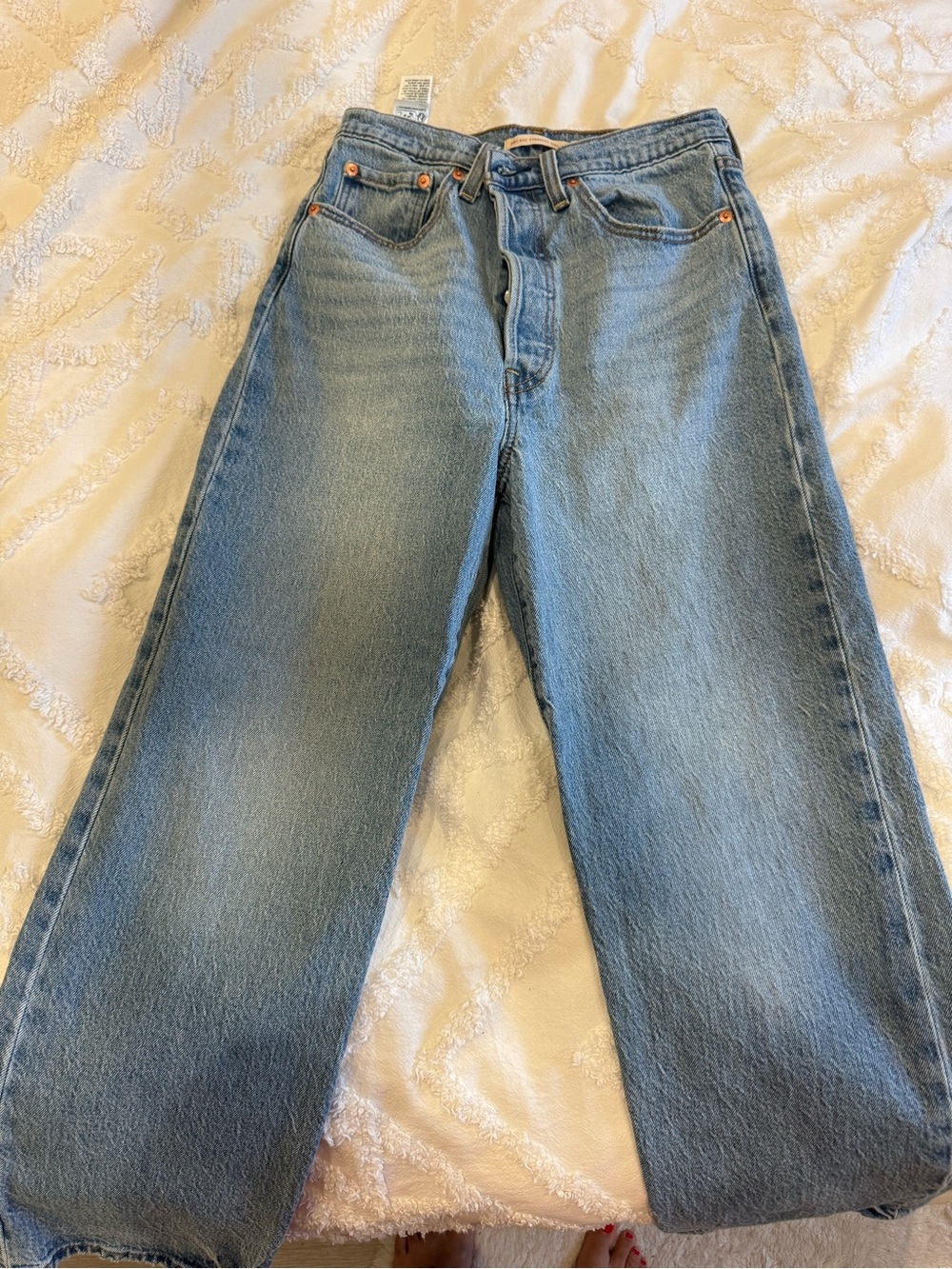 Levi’s Ribcage Faded Blue Straight-Leg Jeans